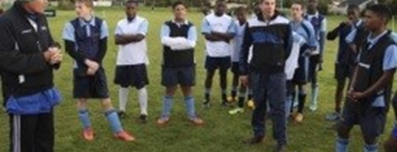 Soccer legend Neil Tovey trains three schools in the Western Cape